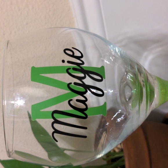 Wine glass Glitter dipped - Picture 3 of 3